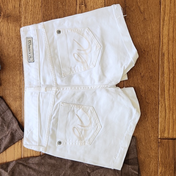 Bundle / lot of 3 Petitie sized clothes. Denim shorts, colorblock dress - Picture 3 of 11